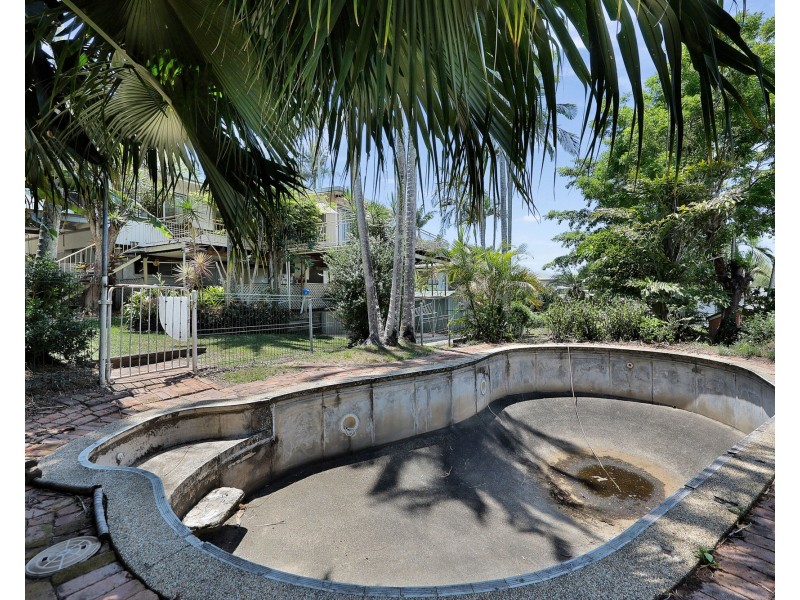 16 Amstead Street, Eimeo QLD 4740