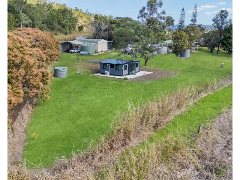 24768 Peak Downs Highway, Victoria Plains QLD 4751