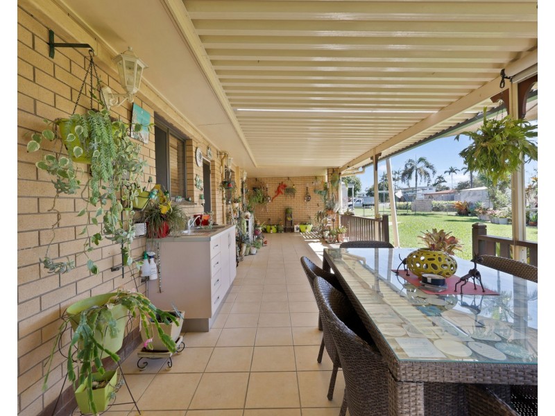 9 Churchill Avenue, Ooralea QLD 4740