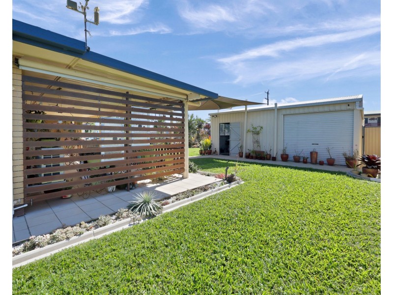 9 Churchill Avenue, Ooralea QLD 4740