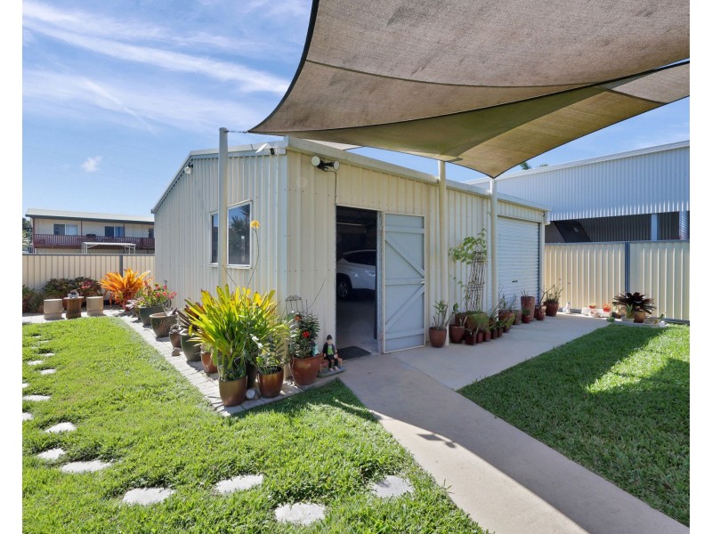 9 Churchill Avenue, Ooralea QLD 4740