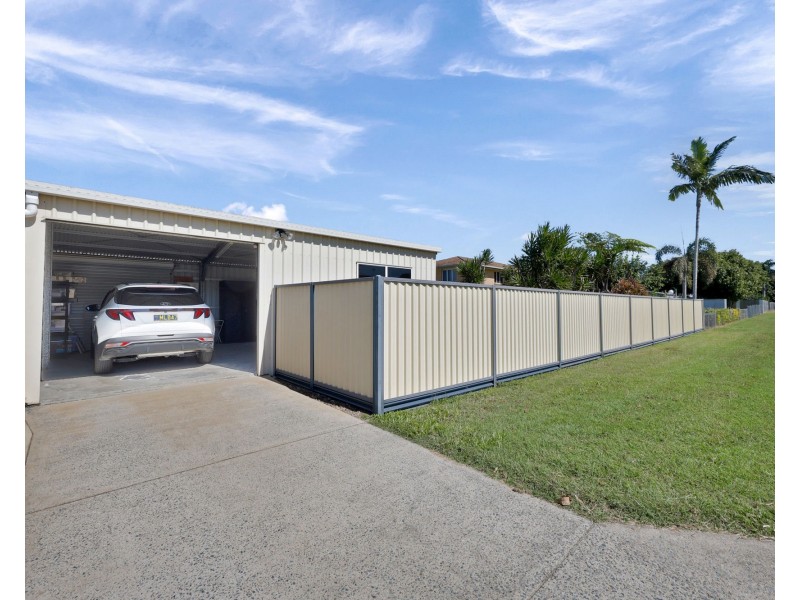 9 Churchill Avenue, Ooralea QLD 4740