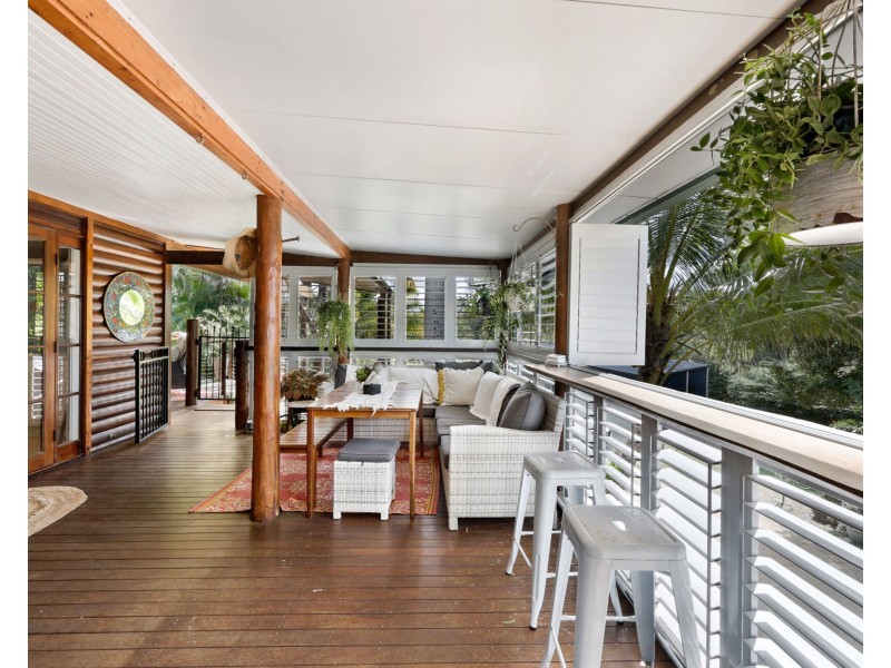 53 Thomas Road, Devereux Creek QLD 4753