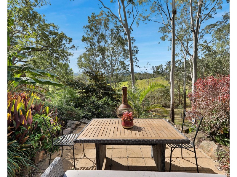 53 Thomas Road, Devereux Creek QLD 4753