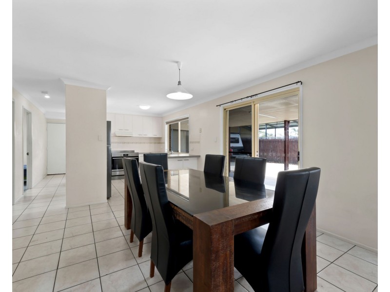 28 Caledonian Drive, Beaconsfield QLD 4740