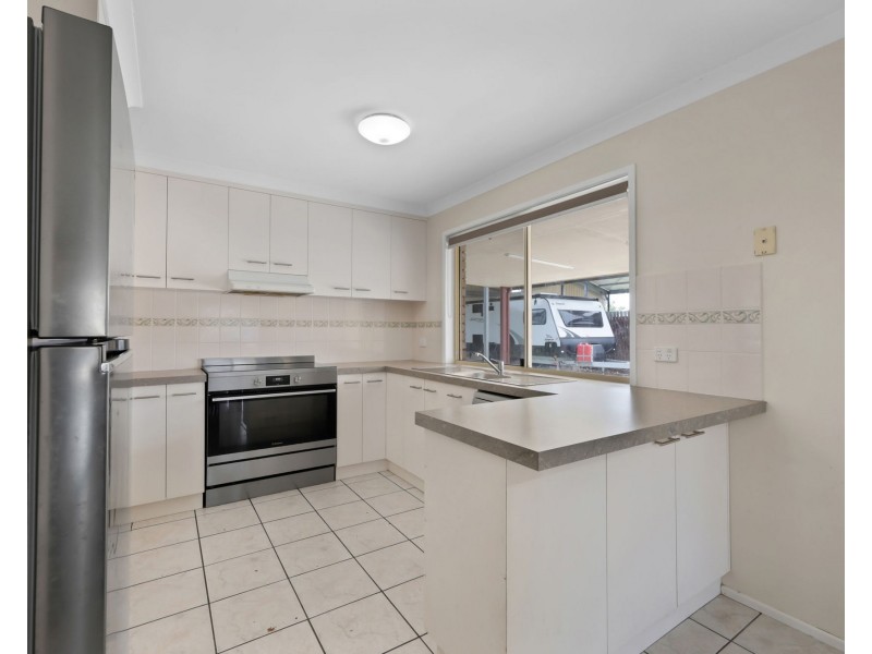 28 Caledonian Drive, Beaconsfield QLD 4740