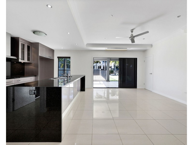 2 Tymons Court, Eimeo QLD 4740