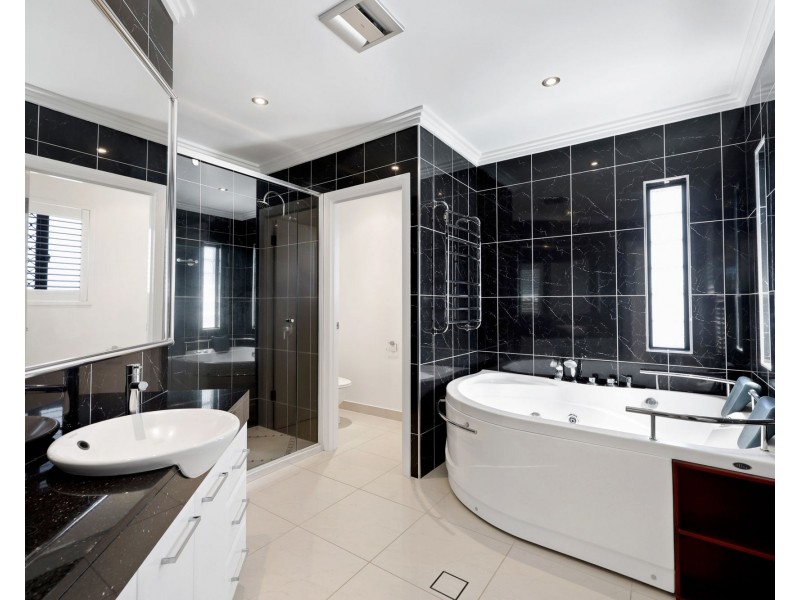 2 Tymons Court, Eimeo QLD 4740