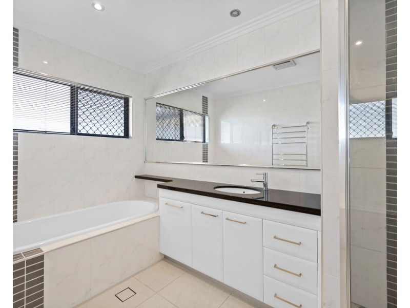 2 Tymons Court, Eimeo QLD 4740