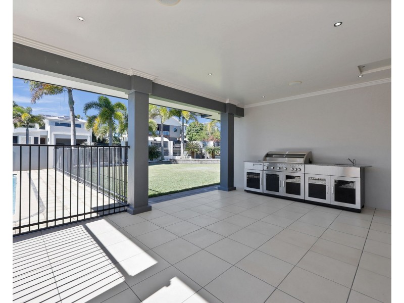 2 Tymons Court, Eimeo QLD 4740