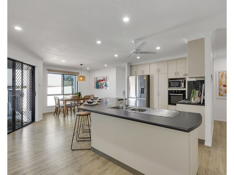 22 Hinze Circuit, Rural View QLD 4740