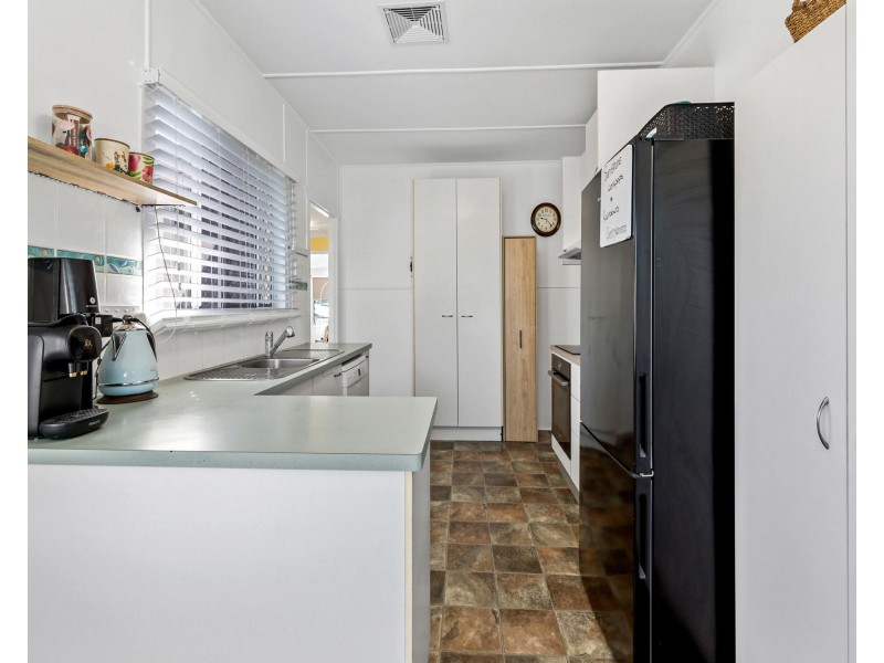 28 Edward Street, South Mackay QLD 4740