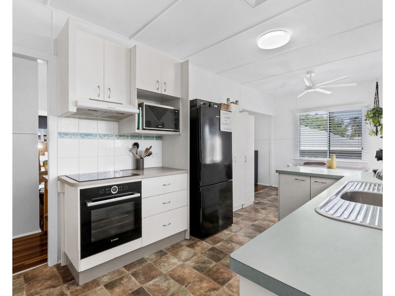 28 Edward Street, South Mackay QLD 4740