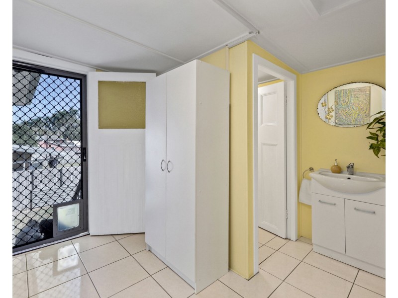 28 Edward Street, South Mackay QLD 4740