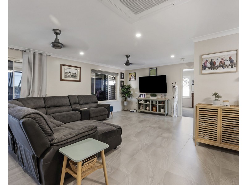 51 Companion Way, Bucasia QLD 4750