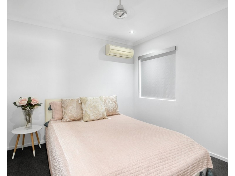 33 Gingham Street, Glenella QLD 4740
