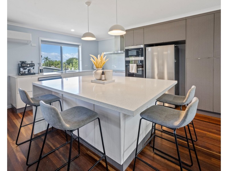 2 Bona Vista Drive, Mount Pleasant QLD 4740