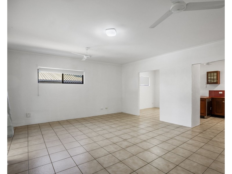 8 Kemp Street, Bucasia QLD 4750