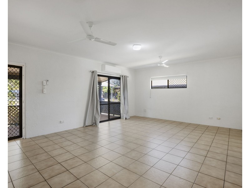 8 Kemp Street, Bucasia QLD 4750