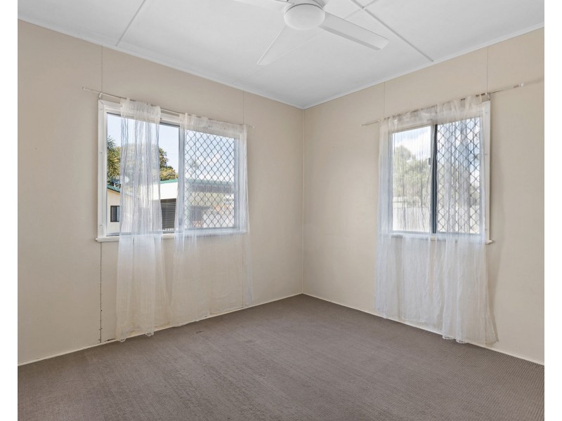 5 Banksia Avenue, Andergrove QLD 4740