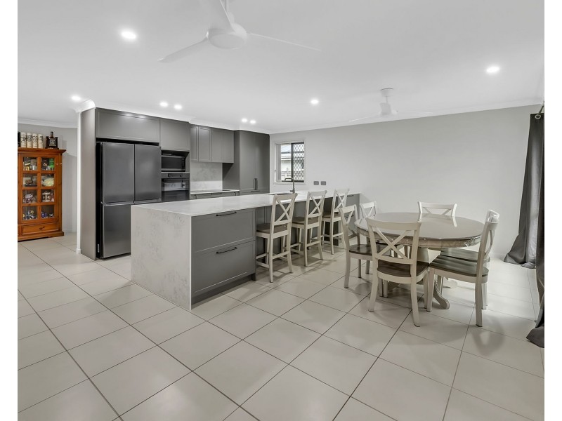 60 Katey Crescent, Mirani QLD 4754