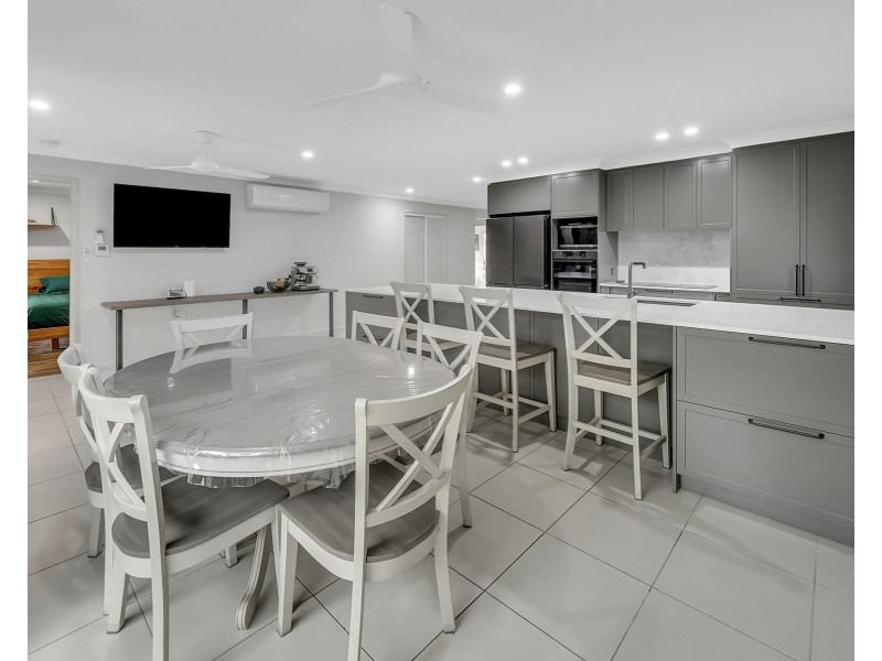 60 Katey Crescent, Mirani QLD 4754