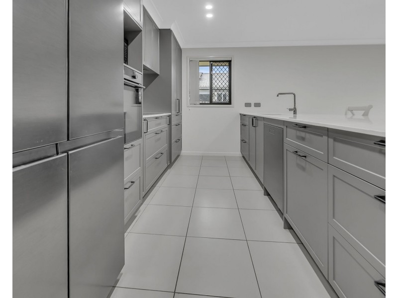 60 Katey Crescent, Mirani QLD 4754