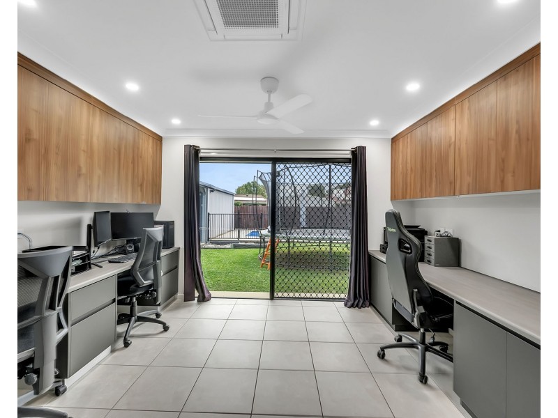 60 Katey Crescent, Mirani QLD 4754