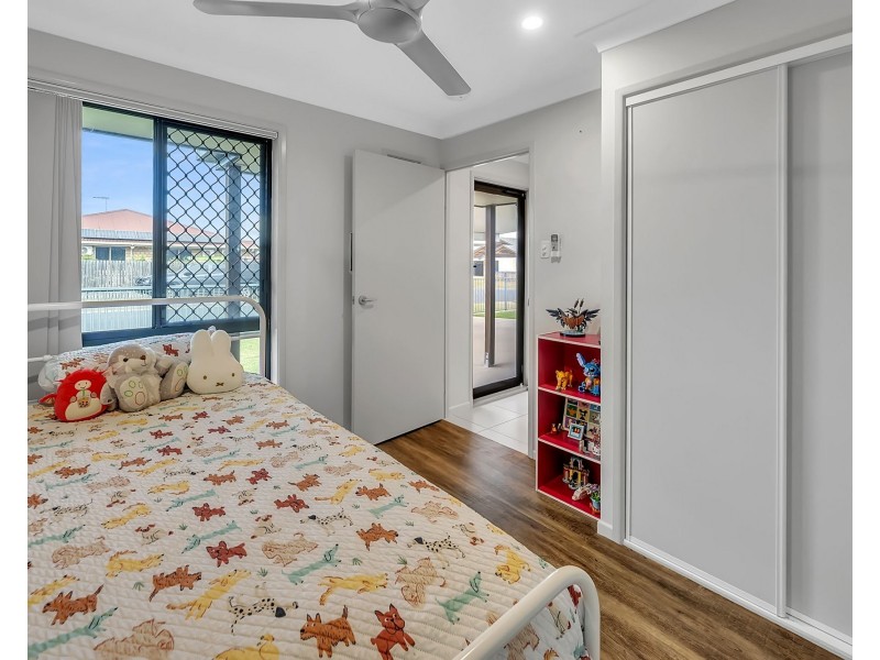 60 Katey Crescent, Mirani QLD 4754