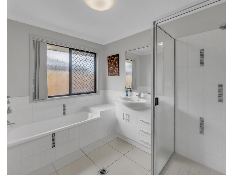 60 Katey Crescent, Mirani QLD 4754