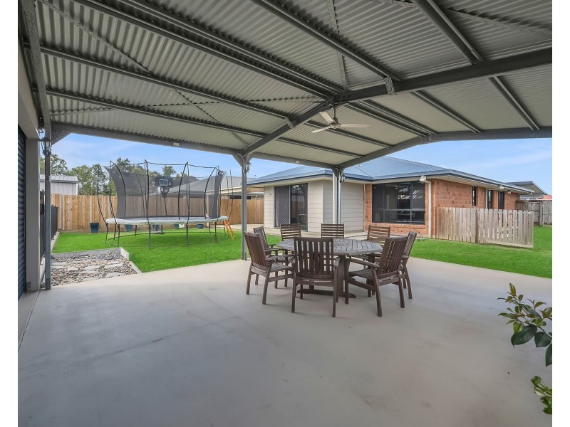 60 Katey Crescent, Mirani QLD 4754