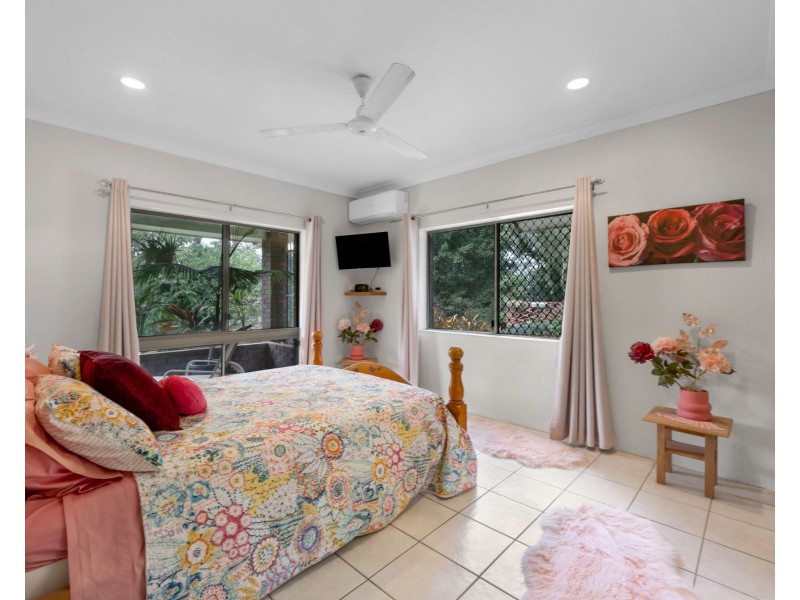 91901 Bruce Highway, Alligator Creek QLD 4740