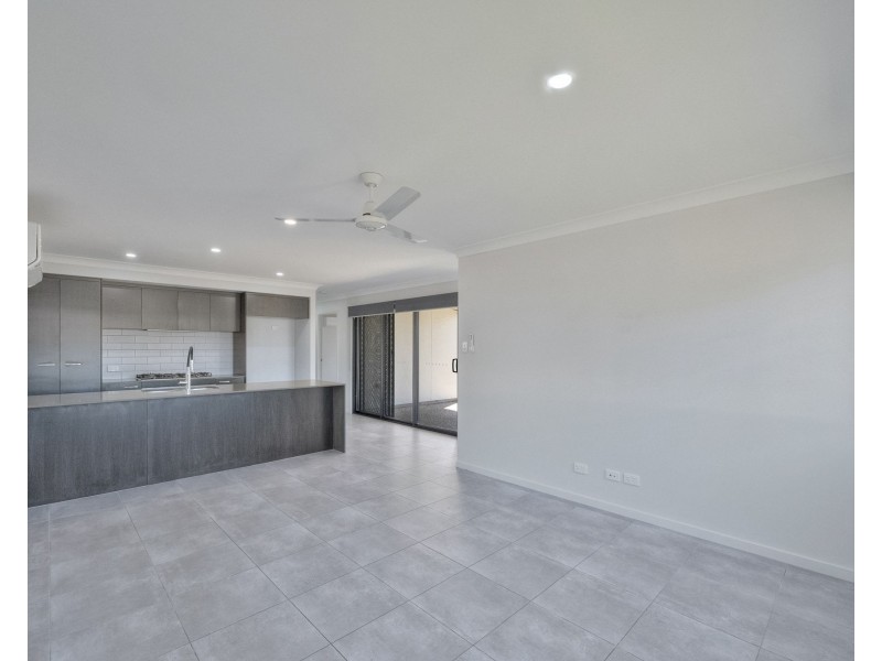 27 Sonoran Street, Rural View QLD 4740