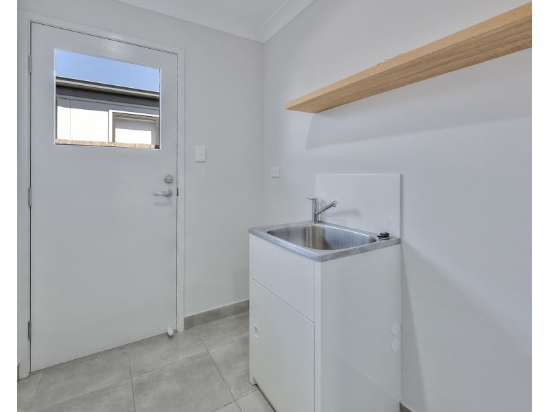 27 Sonoran Street, Rural View QLD 4740