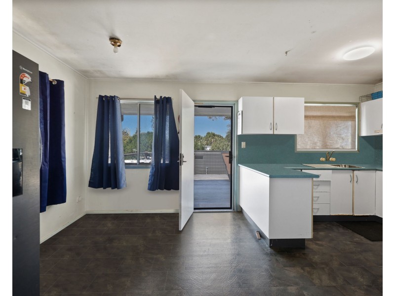 9 Magpie Street, Slade Point QLD 4740