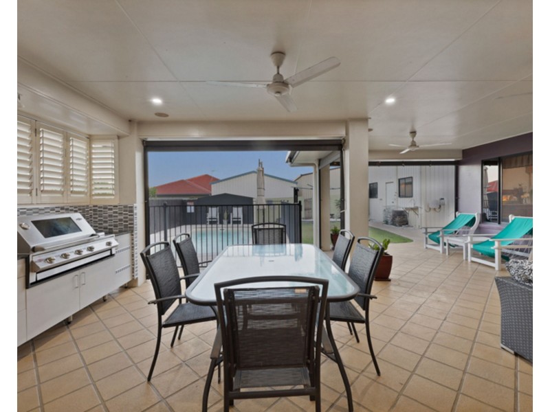 15 Madison Avenue, Glenella QLD 4740
