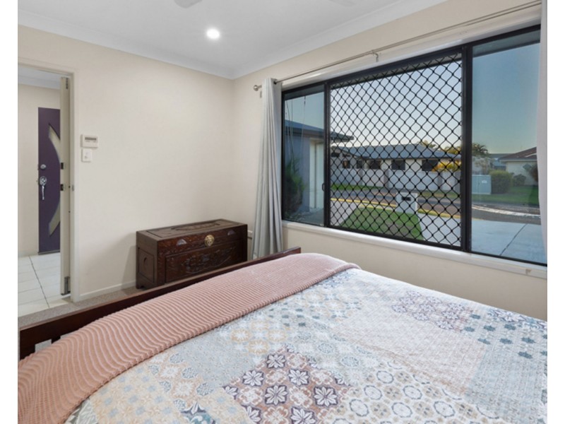 15 Madison Avenue, Glenella QLD 4740