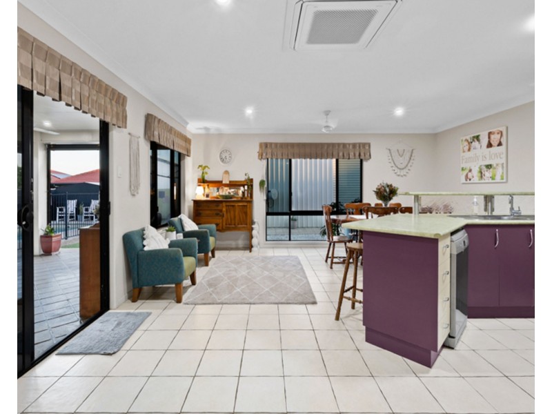 15 Madison Avenue, Glenella QLD 4740