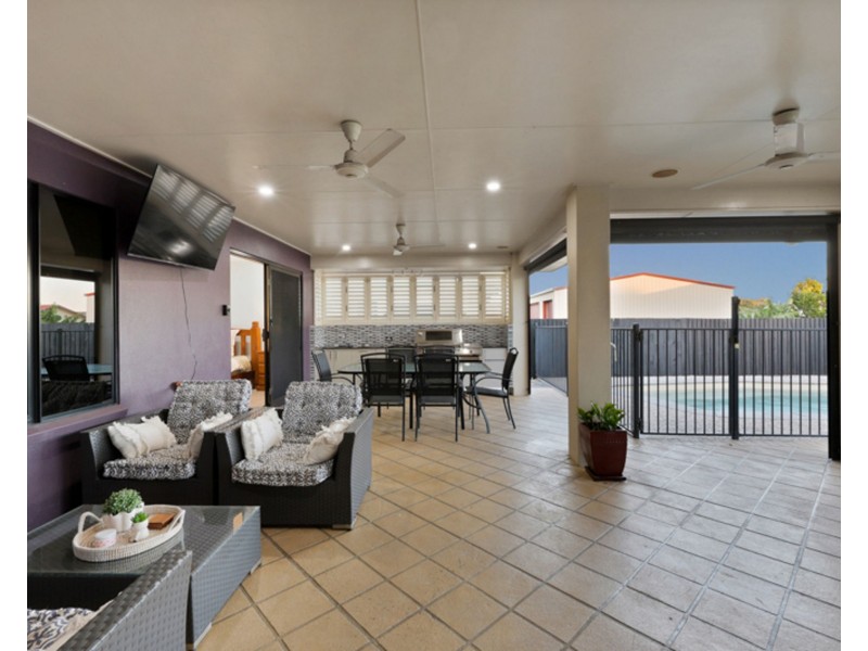 15 Madison Avenue, Glenella QLD 4740
