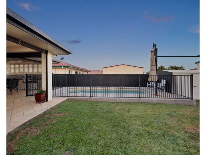 15 Madison Avenue, Glenella QLD 4740