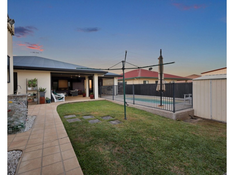 15 Madison Avenue, Glenella QLD 4740