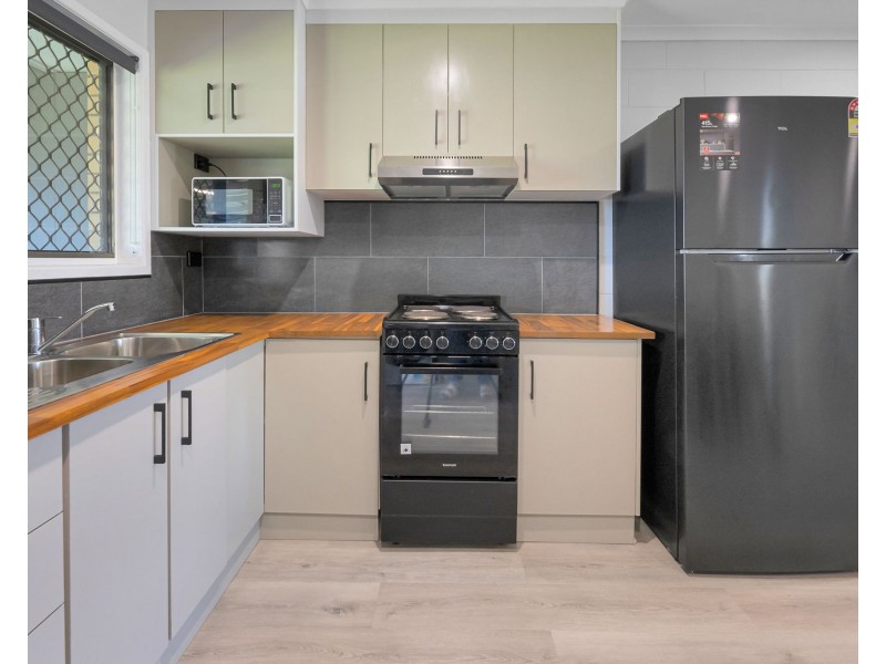 1/14 Ulanda Drive, South Mackay QLD 4740