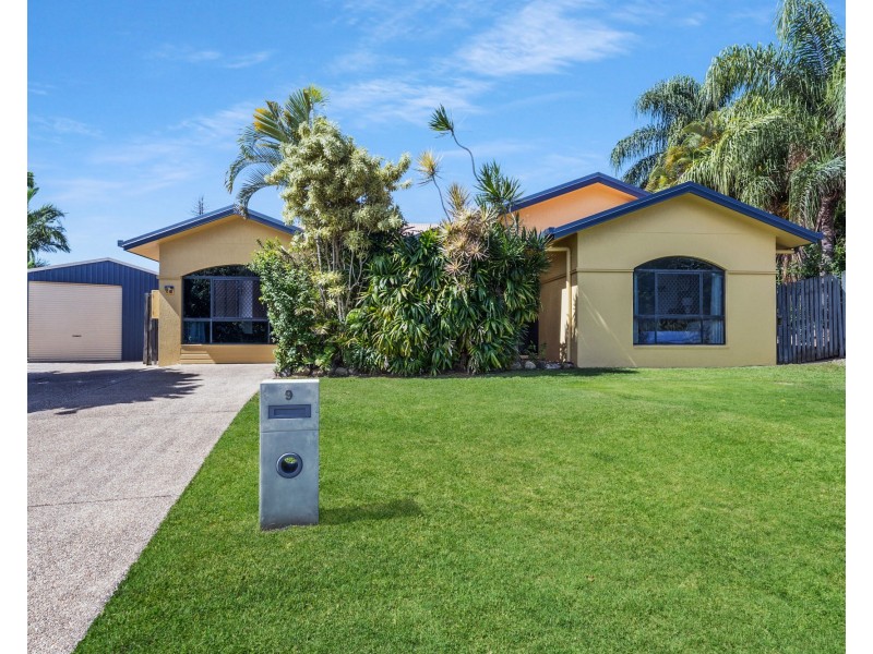 9 Hillcrest Street, Eimeo QLD 4740