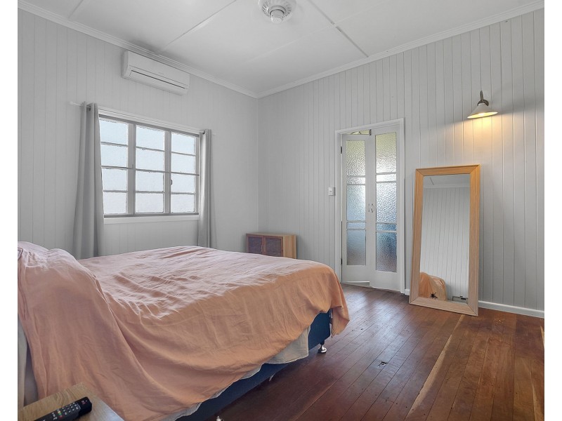 24 Pratt Street, South Mackay QLD 4740