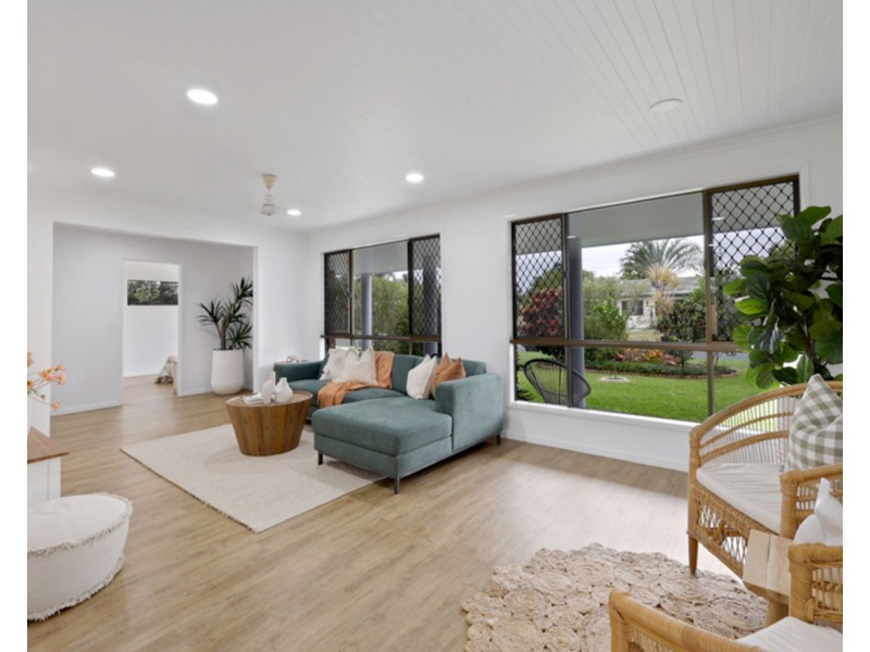 6 Anglers Parade, Blacks Beach QLD 4740