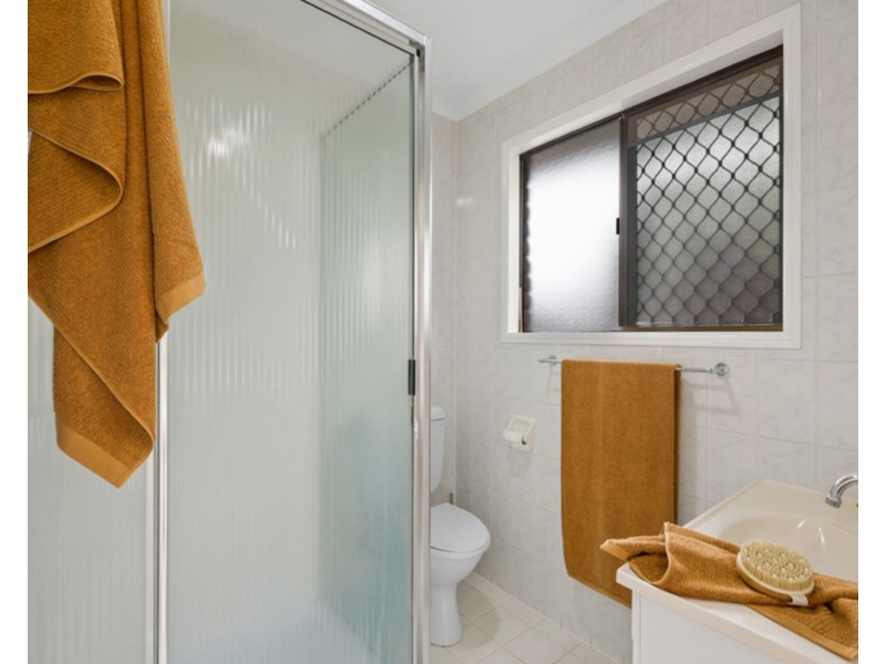 6 Anglers Parade, Blacks Beach QLD 4740