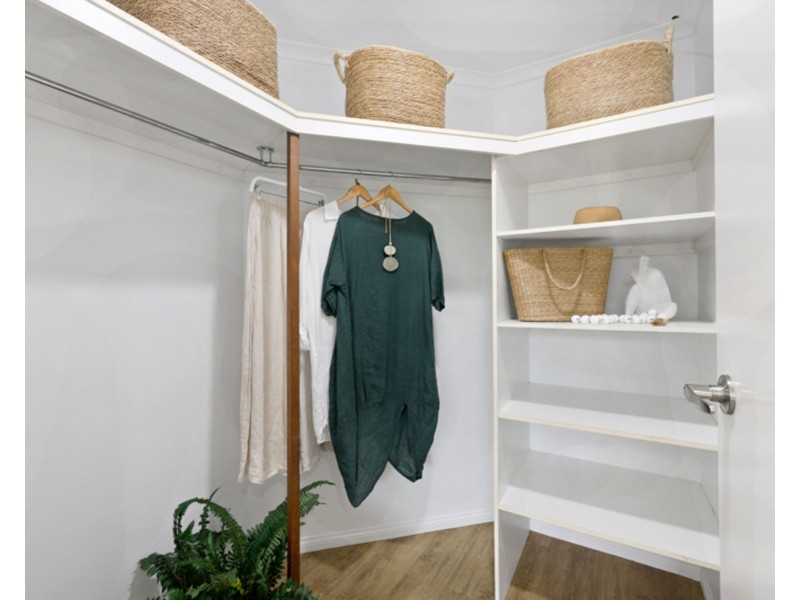 6 Anglers Parade, Blacks Beach QLD 4740