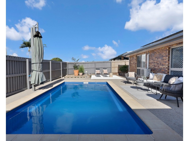 7 Hughes Street, Glenella QLD 4740