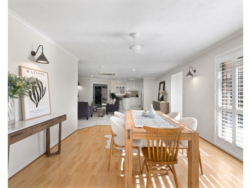 7 Hughes Street, Glenella QLD 4740