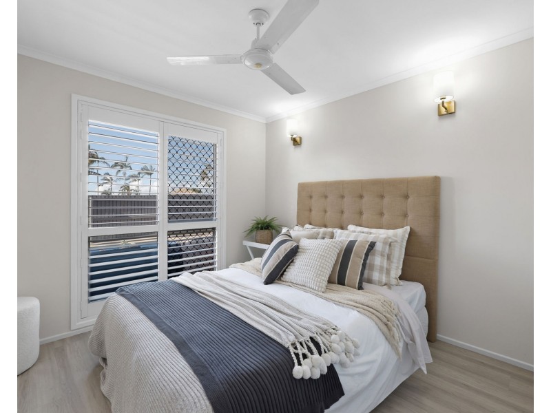 7 Hughes Street, Glenella QLD 4740